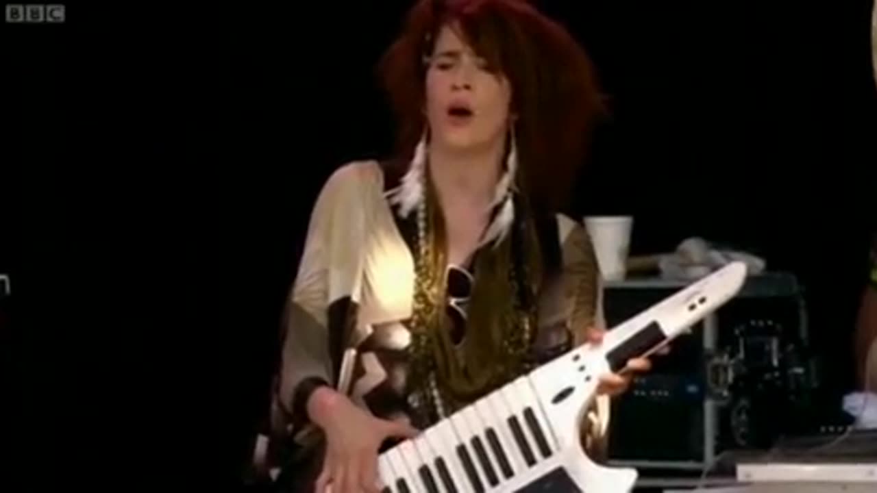 Imogen Heap - Hide And Seek = Glastonbury 2010