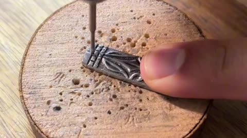 Silver vairal video