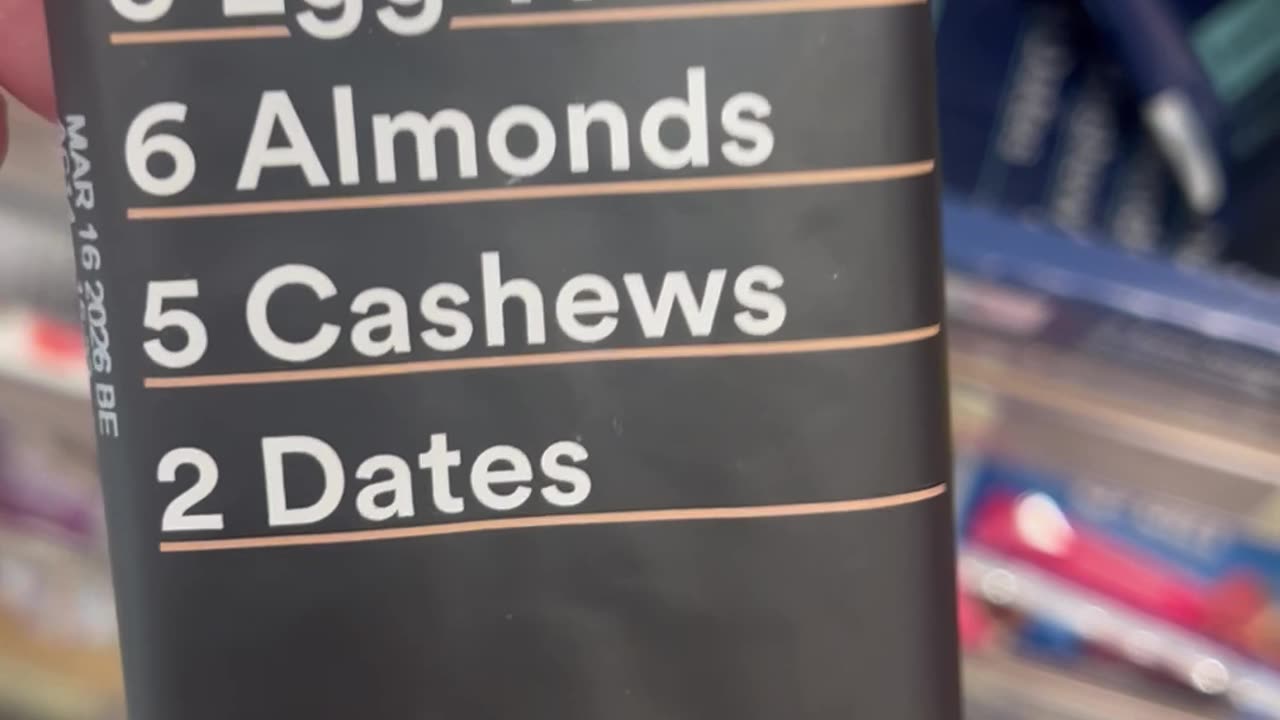 N. atural Food choices that are healthy are hard to find in convenience stores