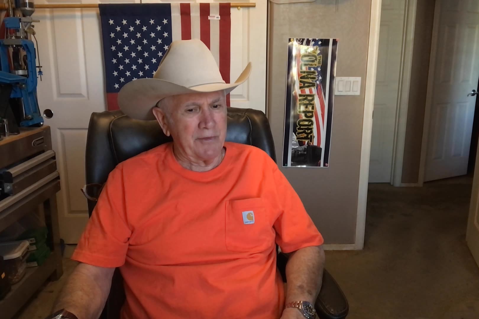 Boeing 787-9 slices Tail Of Airbus, At Hanoi International Airport!