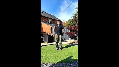 I realise that the moment for these airdancing Reels has long since passed I made 2 different versi