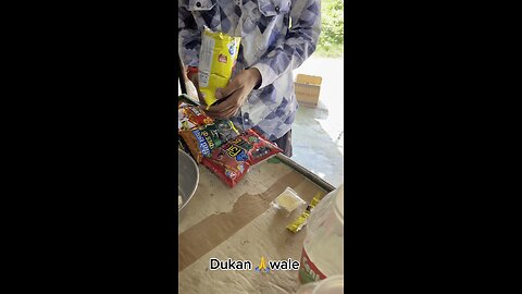 Kurkure 5₹ wale inam me nikla. #dukan