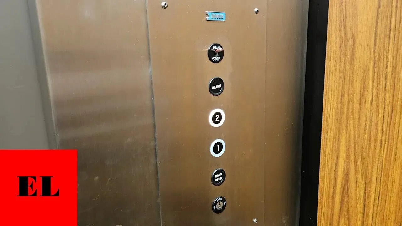 Vintage Dover Oildraulic Hydraulic Elevator - Wells Fargo (Reidsville, NC)