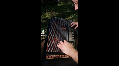 Hey Ho! Nobody Home! Ren song on the Alto Zither.