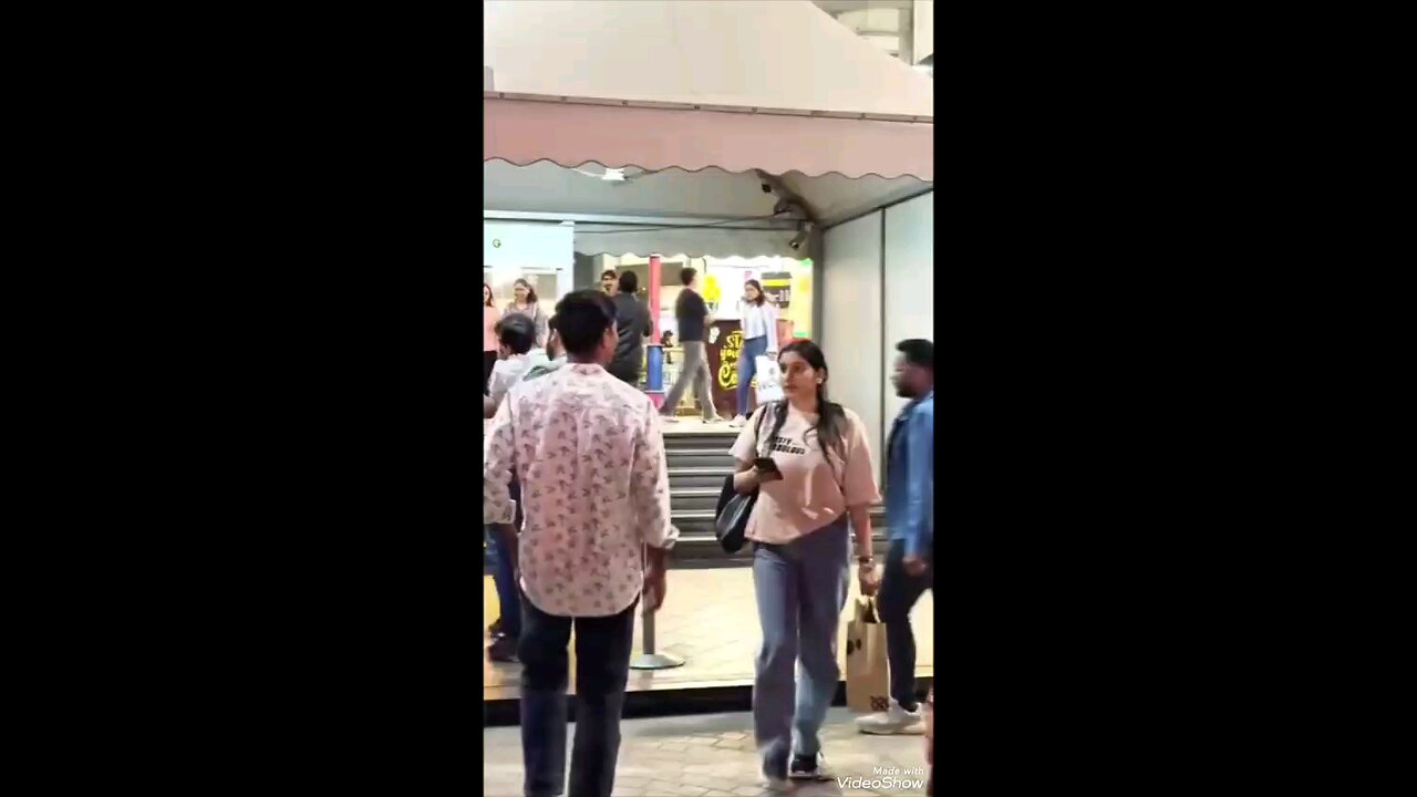 Do din mazduri per jakar Mera Dost😂