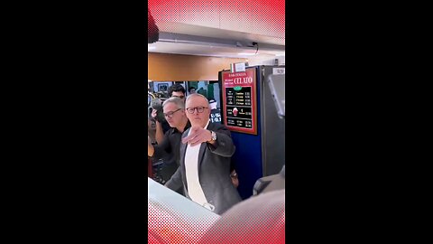PM Albanese Marks Historic Win with Gelato Stop at Bar Italia #Albo #AnthonyAlbanese #PM #Australia