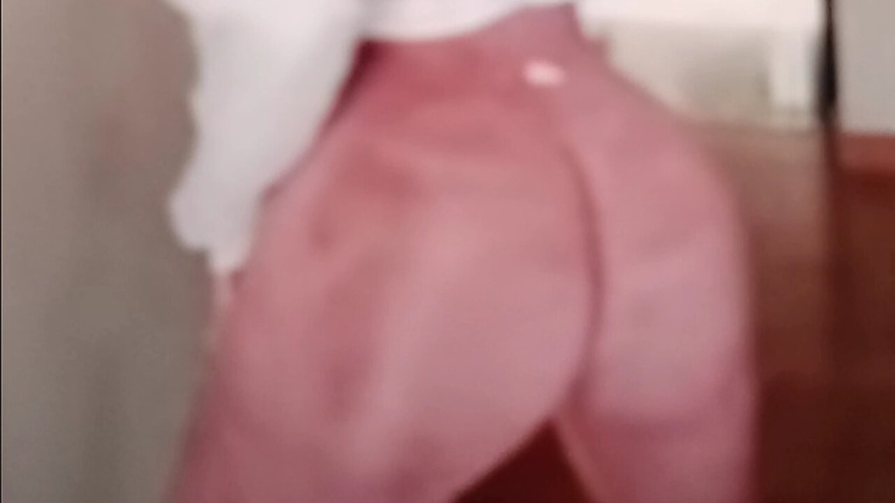 Gorgeous big bank jiggle