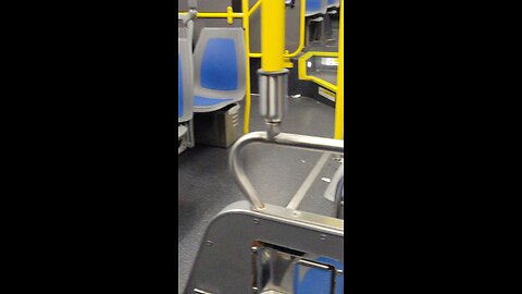 An empty bus, this happen once in a while, so I wasn't surprised but I had to document it.