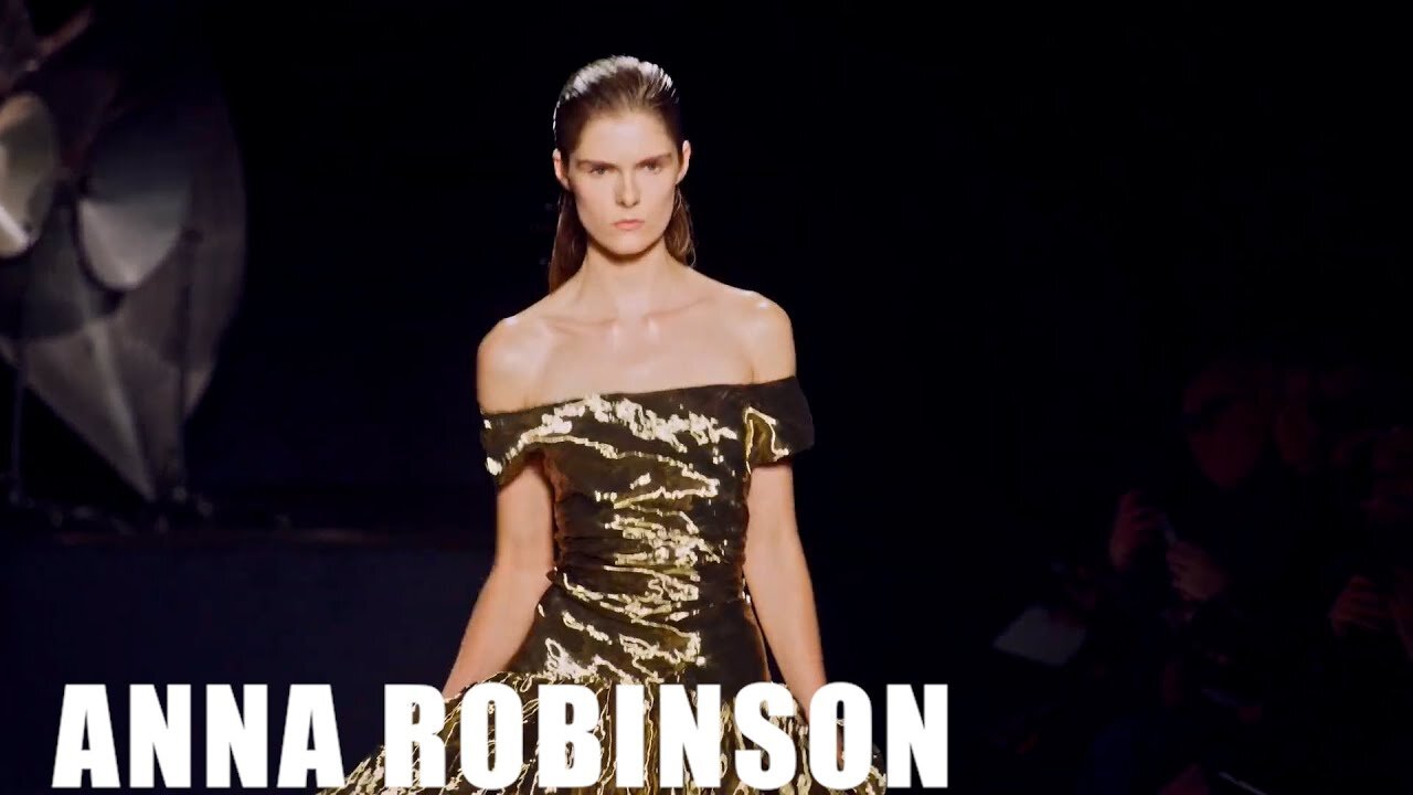Top newcomers ANNA ROBINSON Models SSFW 2025 - 4K