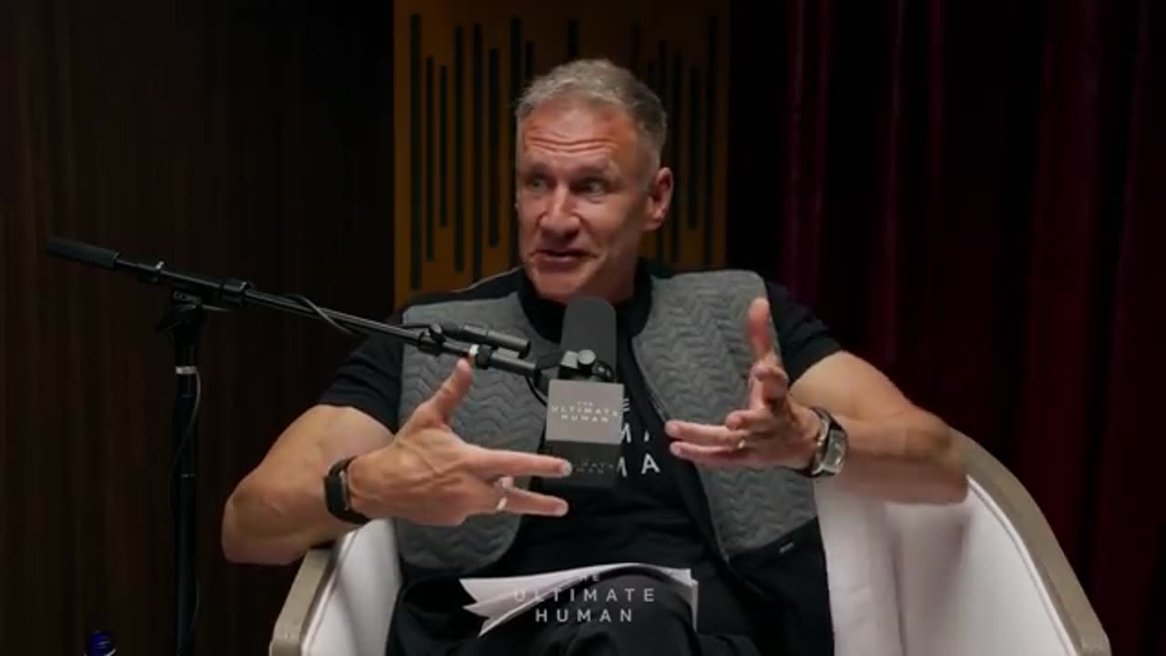 Chris Bumstead: 6X Mr. Olympia’s Peptide Stack, Supplement Guide and Recovery Protocols | TUH #197