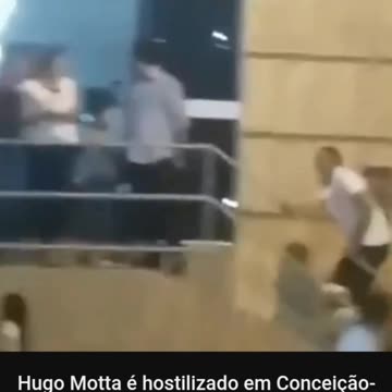 Hugo Motta é hostilizado em Conceição-PB. Estudantes teria chamado o parlamentar de "ladrão/golpista" 2016/12/13