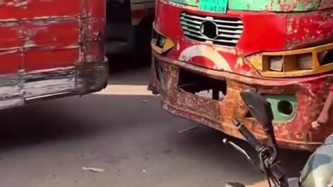 😂🚇 Public Transport in Bangladesh: A Hilarious Fail! | FunFM
