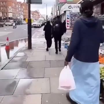 London invaded by foreigners