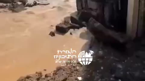 Tehran is flooded - Iranian sources report that Tehran's main water line has been