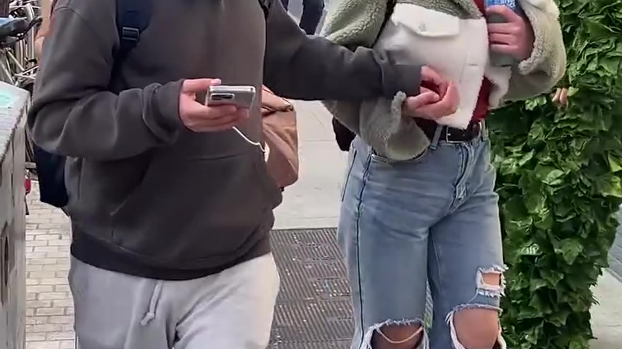 PRANKsUS ESN - 008KM.