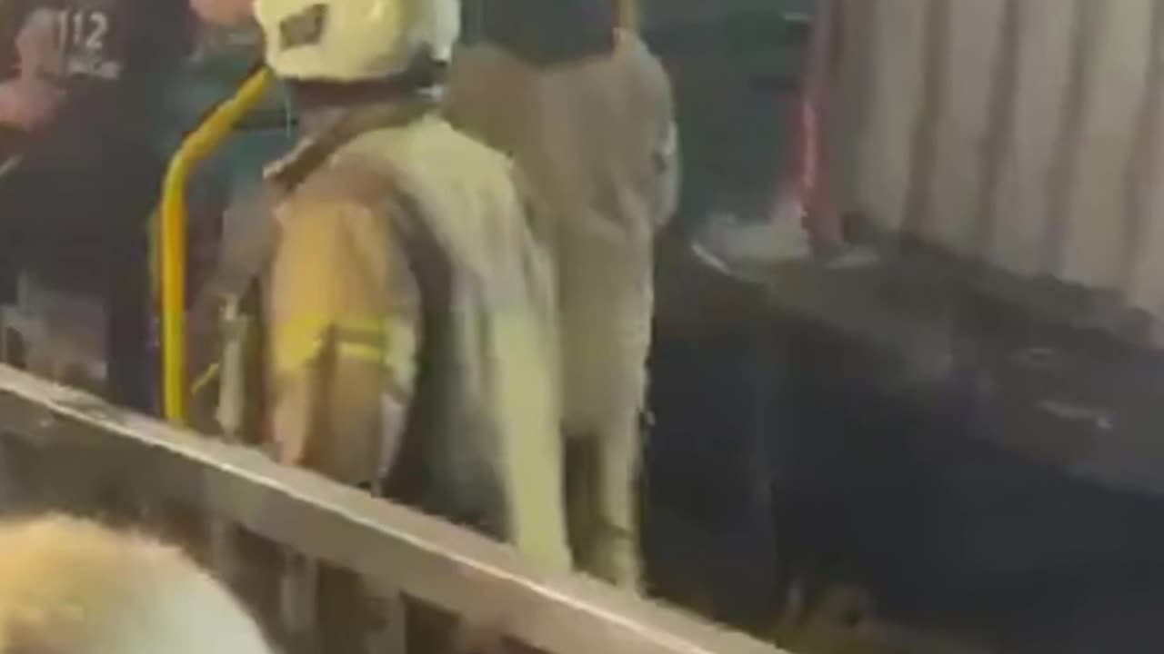 Un barco de pasajeros colisiona con un granelero en el estrecho del Bósforo