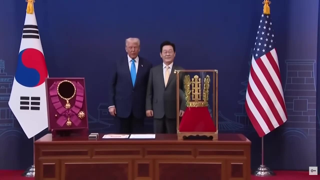 Tổng thống Donald Trump nhận được danh hiệu cao của Hàn Quốc tại APEC 2025.