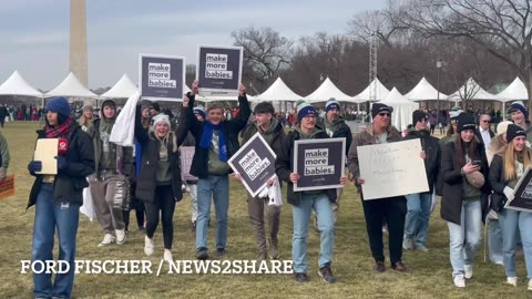 Đám đông tham gia cuộc tuần hành March for Life đang tràn ngập khu National Mall ở Washington DC