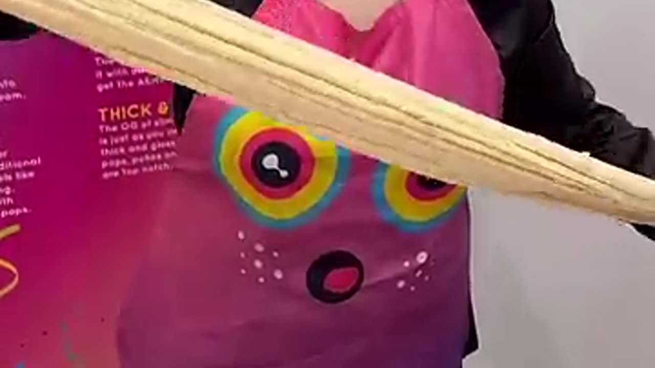Breaking: Making Slime at Sloomoo NYC