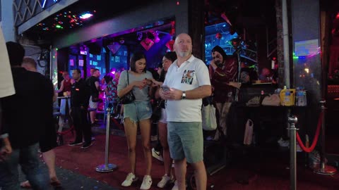 Pattaya Nightlife Tour – This Place is WILD After Dark! 🇹🇭