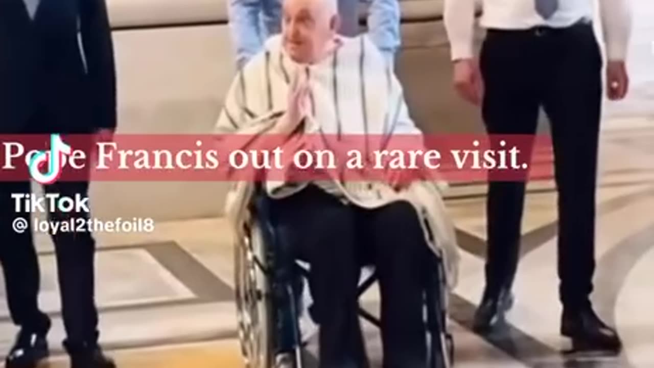 Wurde der Papst kürzlich gedoubled?