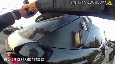 Four Dallas police officers shot and wounded suspect who refused to drop his guns