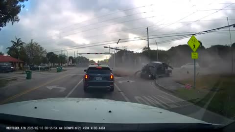 1 dead, 1 critical after violent crash between 2 tow trucks in Miami-Dade