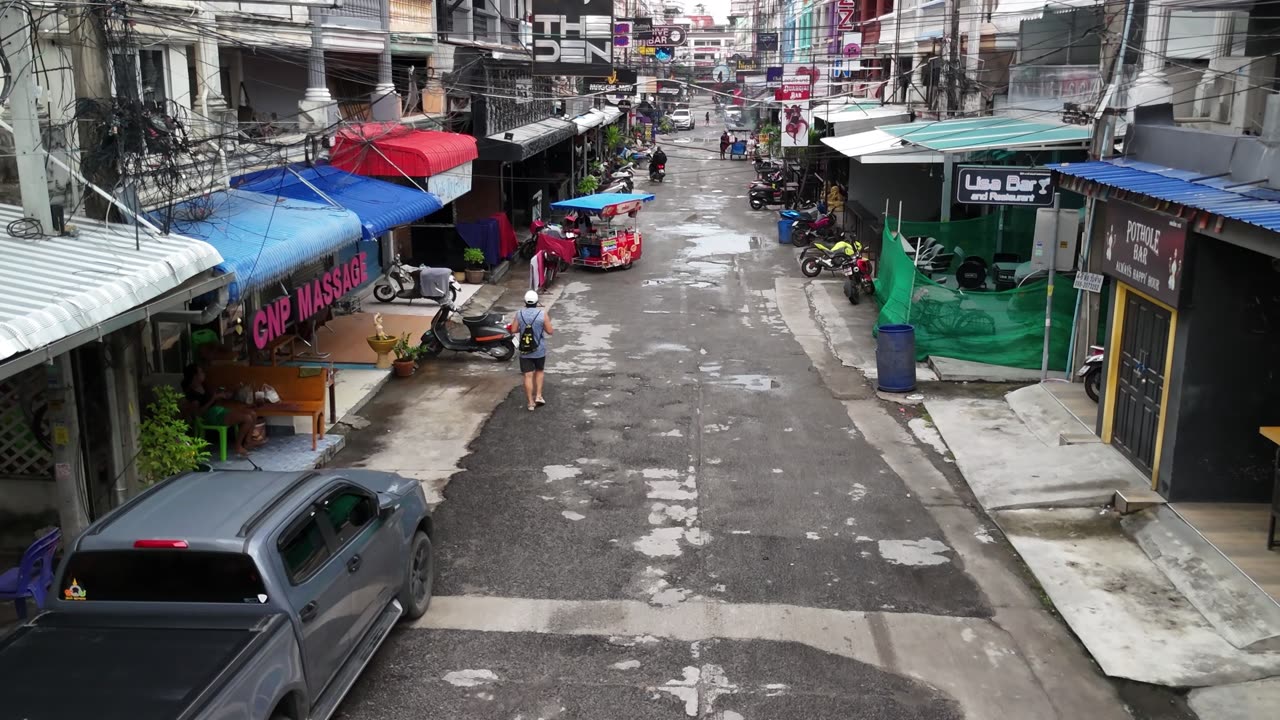 Left Alone in Pattaya – The Dangerous Start | Pt. 1 of 4