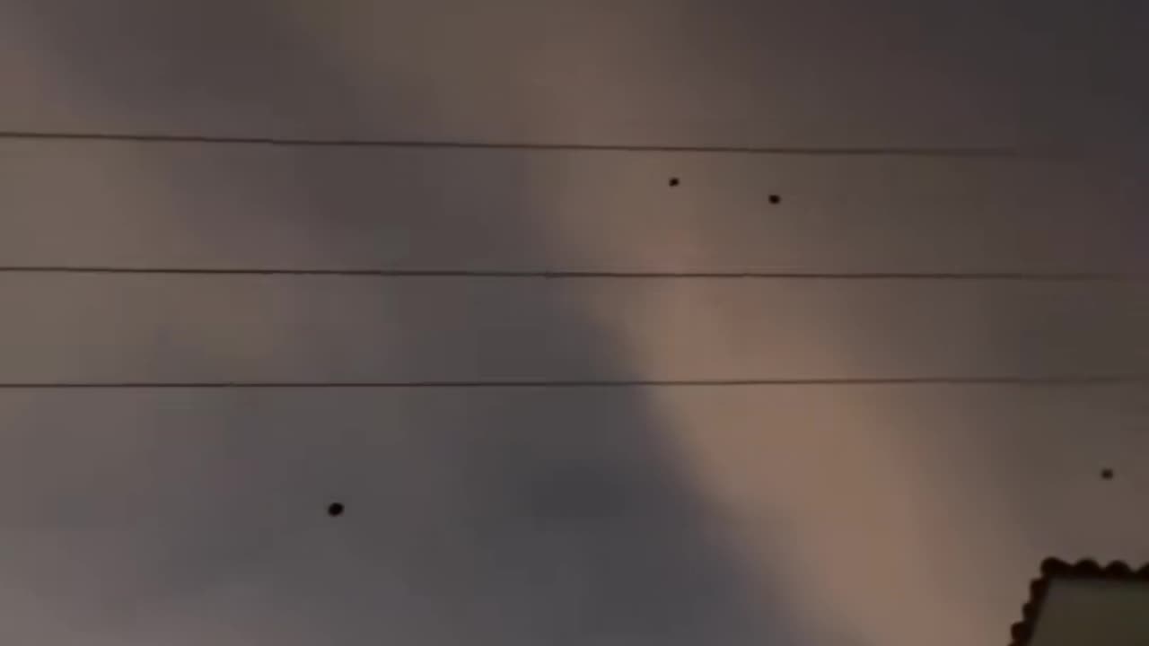 🛸🌉 Bizarre Fleet of UFOs Floating Above the City! | TheTruthAbove