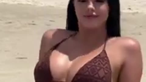 Sophia Reves - AI Curvy Model | Biography, Age, Height, Lifestyle & Net Worth
