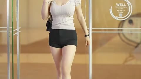 Watch Her Walk Once… And You’ll Watch Again 🔥 | watch now 😍