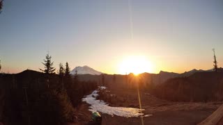 Night laps stars with the sun rise!
