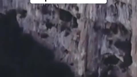 👽 UFO / UAP seen phasing into mountain in Verdon Gorge, France in Septe... | TheTruthAbove