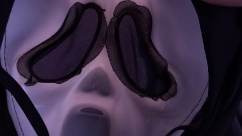 Spirit Halloween Scream 25th Anniversary Ghost Face Mask Review