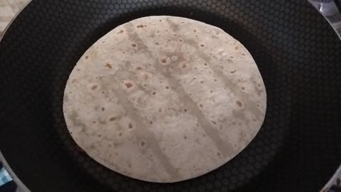Cheesy Beef Tortilla Wraps | Easy & Juicy Ground Beef Recipe!