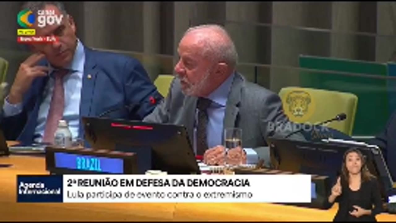 Lula is stupid comunist