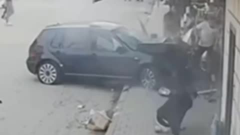 Publikohet video e perplasjes se policit, dyshohet e qellimshme