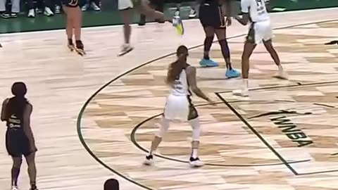 Aliyah Boston & Aari McDonald Cook Without Clark! 🍽️ | Fever Breakdown