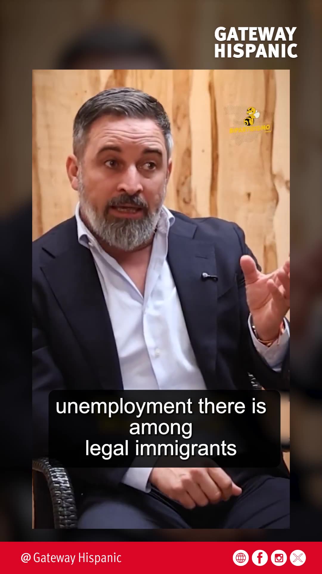 Santiago Abascal: Aquí un ilegal llega y sin más se le aloja en un hotel con piscina y gimnasio