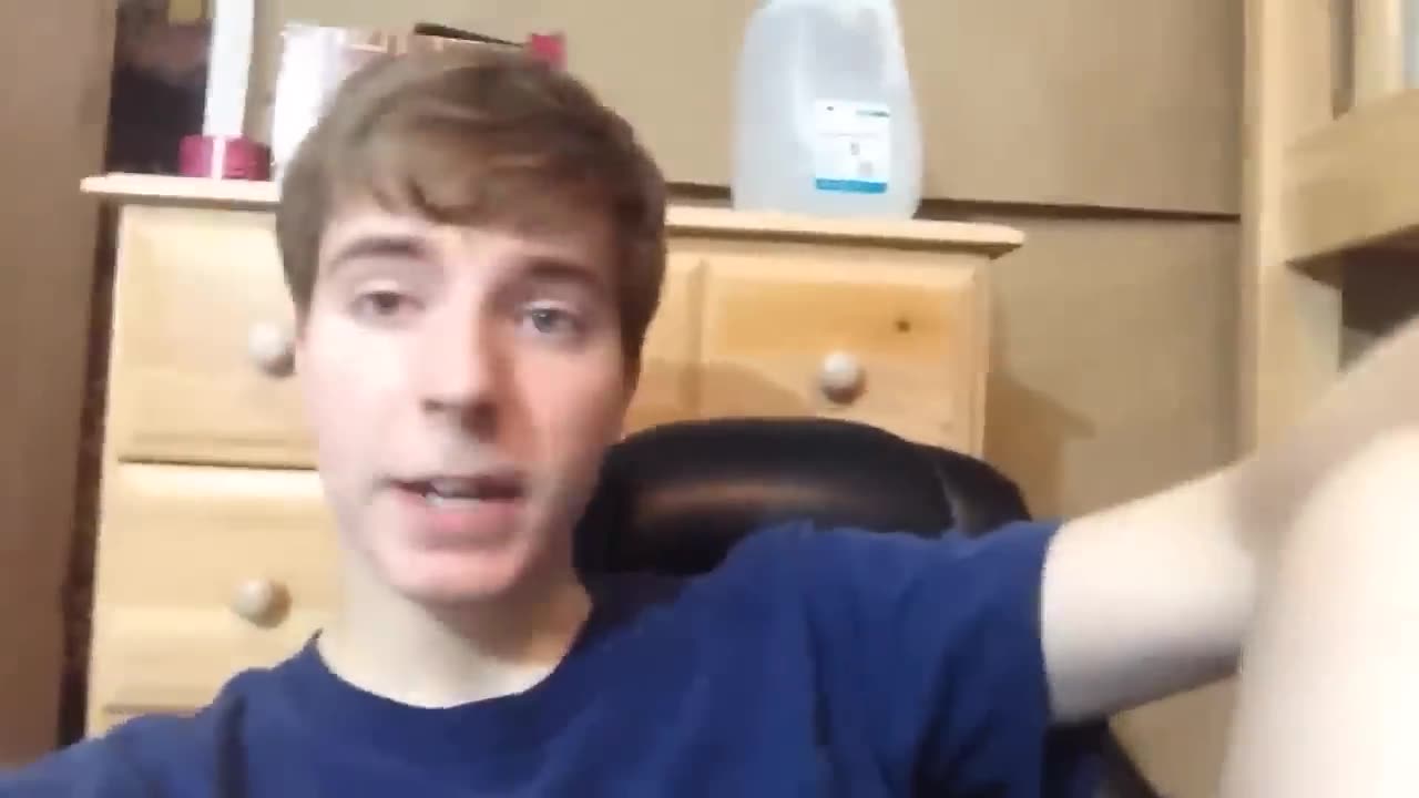 Hi Me In 10 Years @MrBeast
