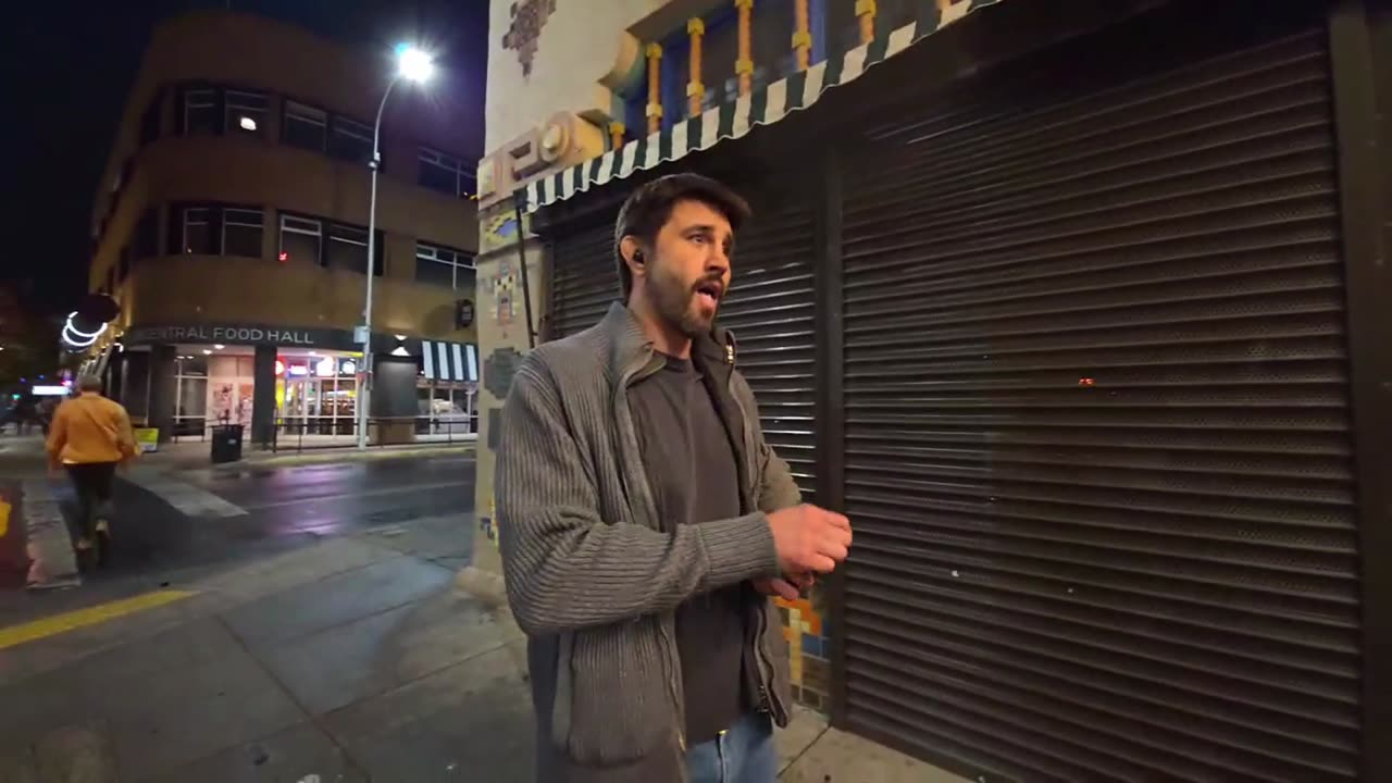 IP2 Stories - Coke & Empathy Pressed By Carlos Condit During IRL! They Press Back