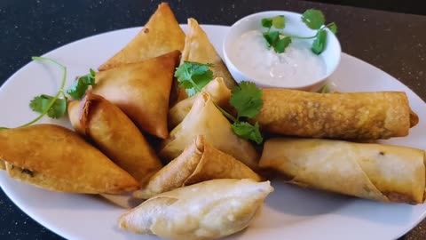 Practical Ways to Make Crispy Samosas (Step by Step Folding)