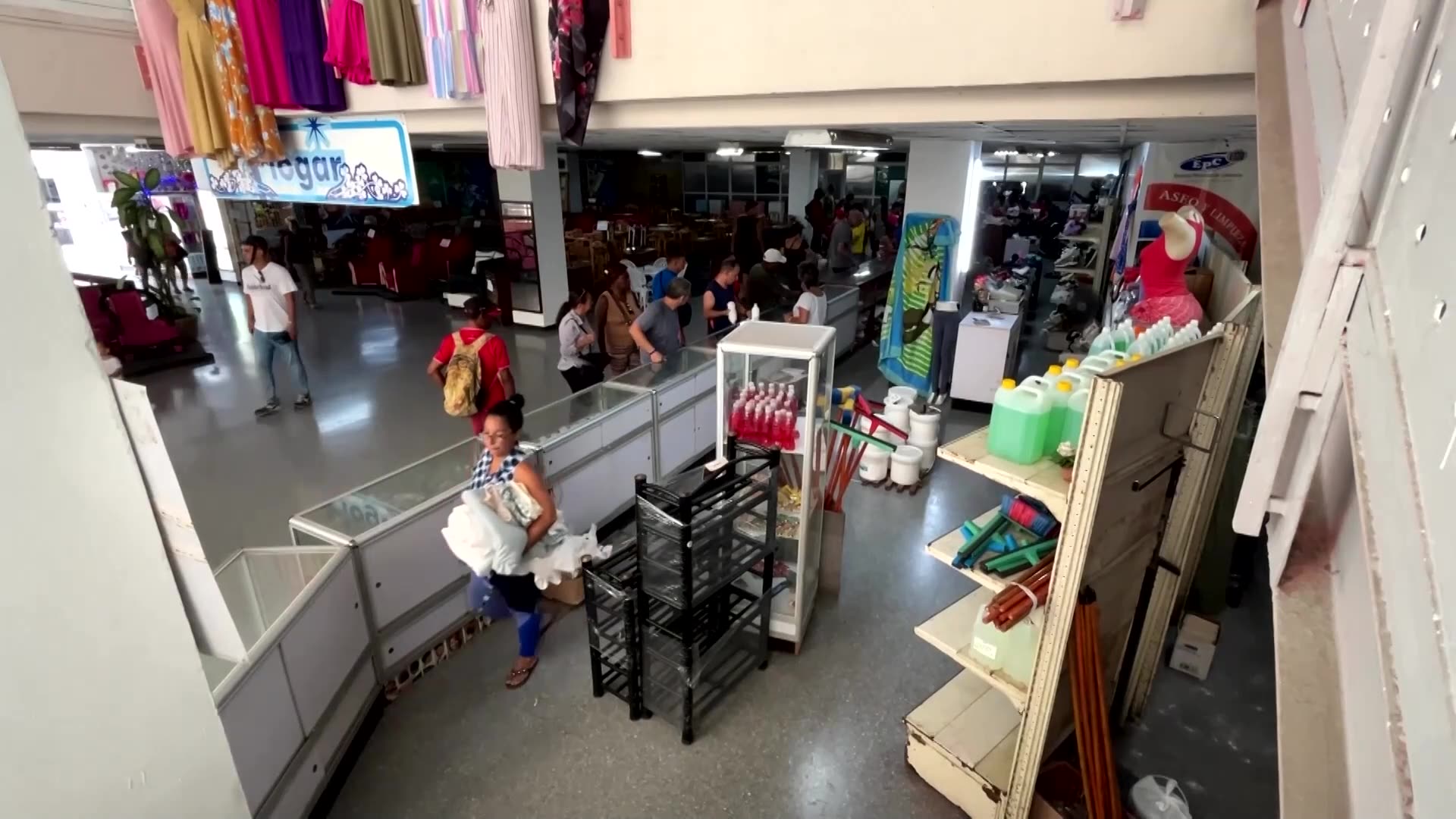 In communist Cuba, a private sector overtakes government sales