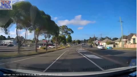 Intense dash cam footage you cannot imagine what happens - dash cam videos - DAILY UPLOADS