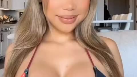 Fashion Model Curvy Model Lifestyle 2025