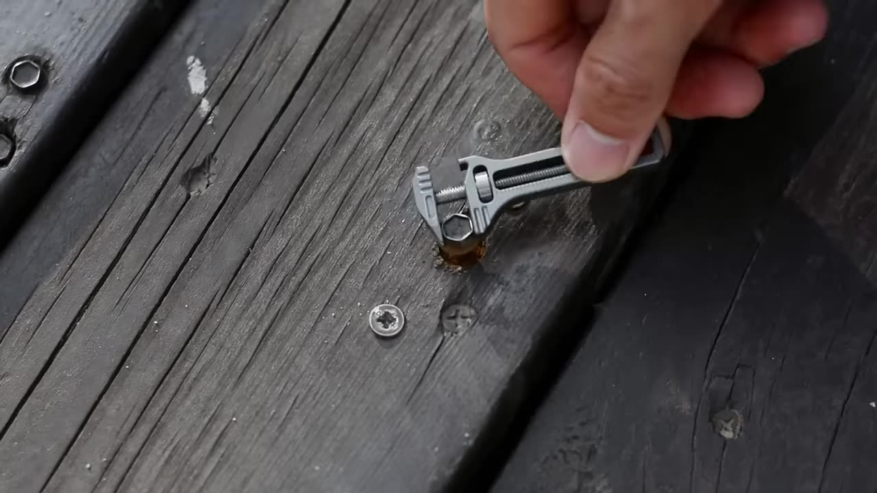 TiSpanner 2.0 Compact Titanium Multitool
