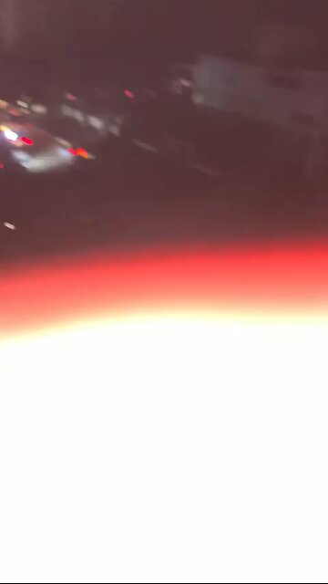 🚨🇻🇪 Explosions were reported near the headquarters of Venezuela's Ministry of