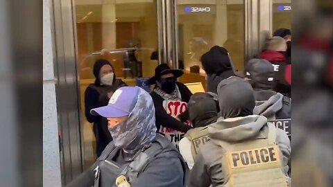 Deranged protesters CLASH with ICE agents in violent scenes outside courthouse