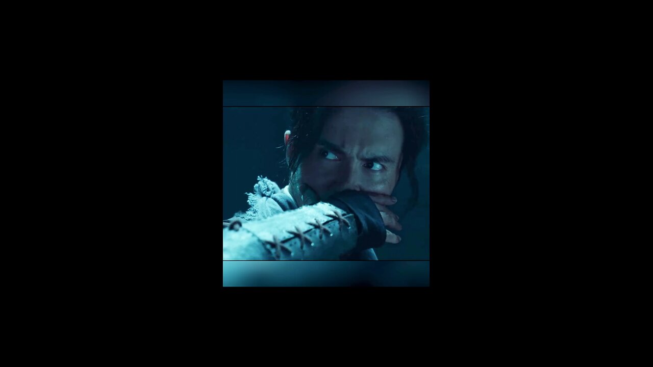He lured away the cat and retrieved the precious tomb cloth _高伟光 _鬼吹灯之龙岭迷窟(HD).mp4