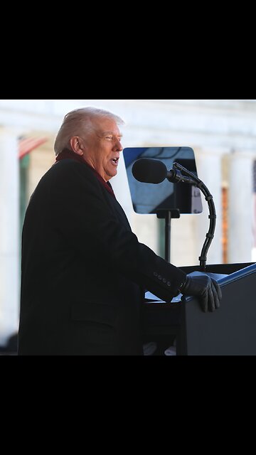 Trump: "Vi a Rusia celebrando el Día de la Victoria y pensé que también debemos tenerlo"